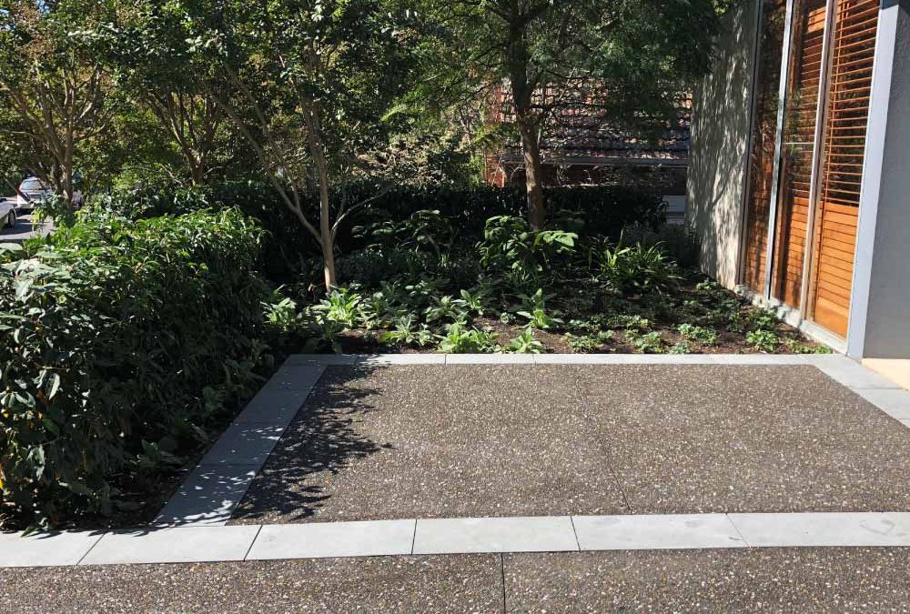 4 Ways to Transform Your Home’s Exterior with Exposed Aggregate