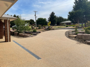 Can An Exposed Aggregate Concrete Driveway Be Resurfaced?